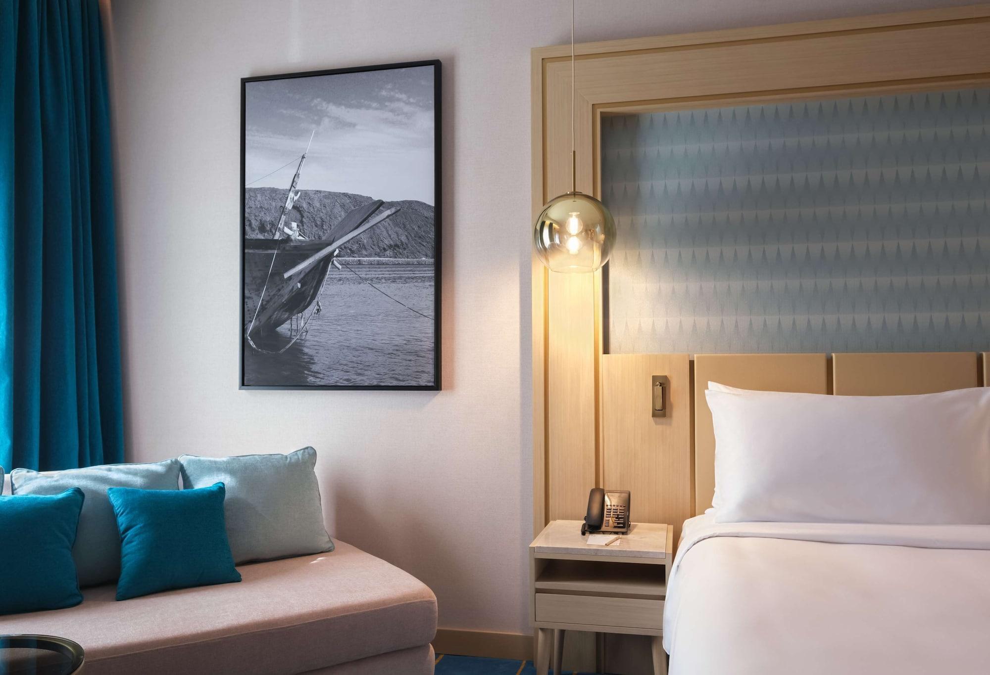 Maani Muscat Hotel & Suites Εξωτερικό φωτογραφία