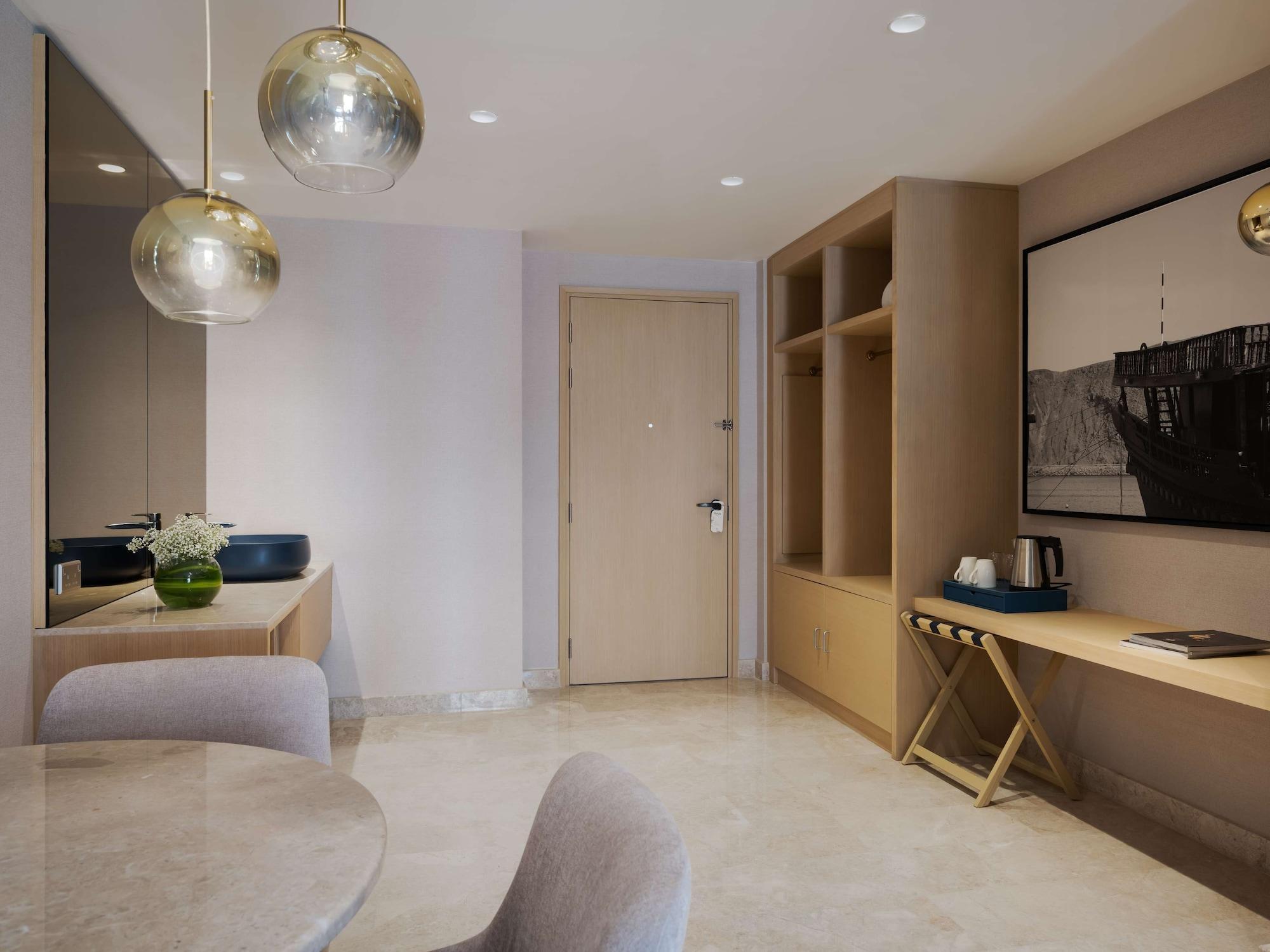Maani Muscat Hotel & Suites Εξωτερικό φωτογραφία