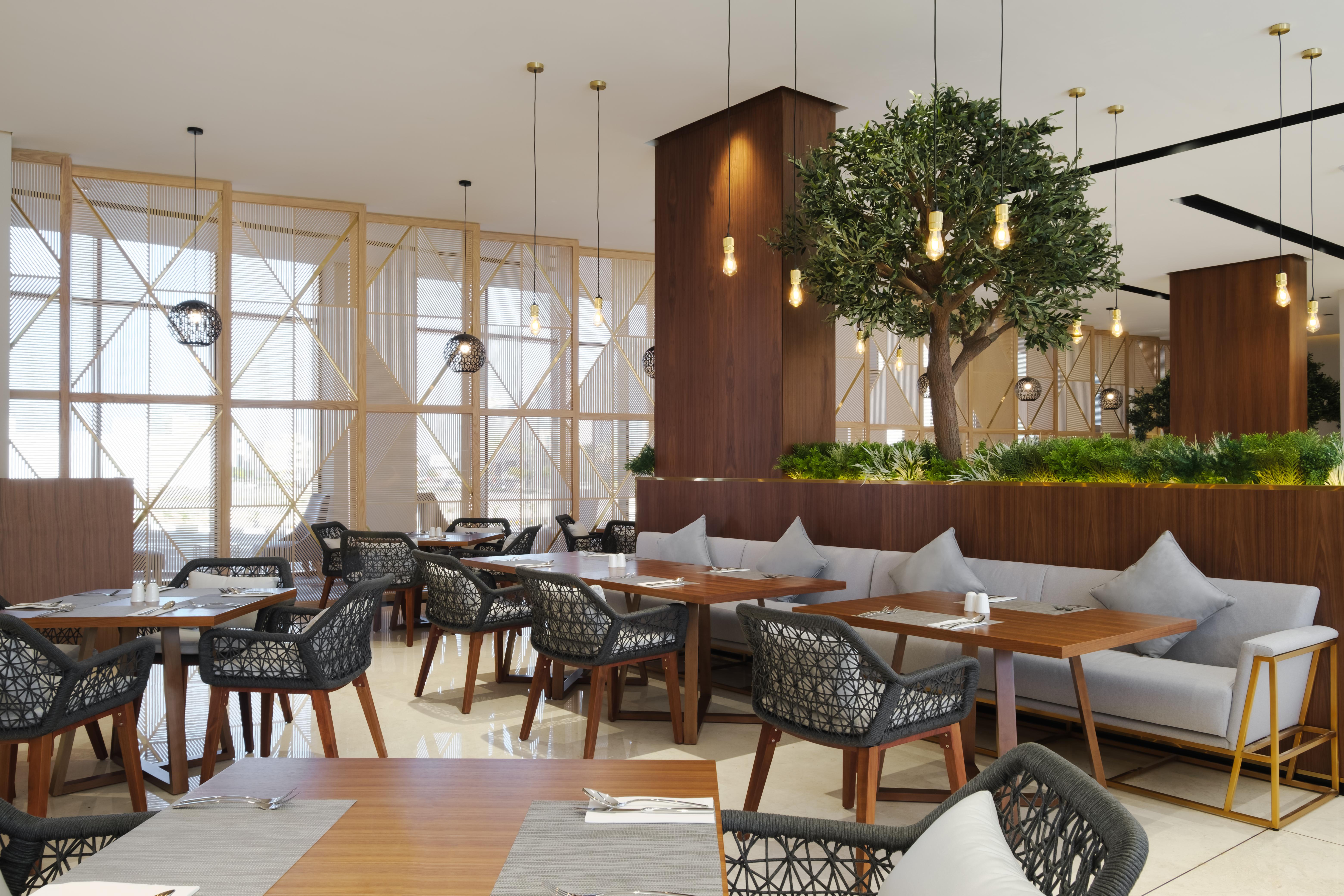 Maani Muscat Hotel & Suites Εξωτερικό φωτογραφία