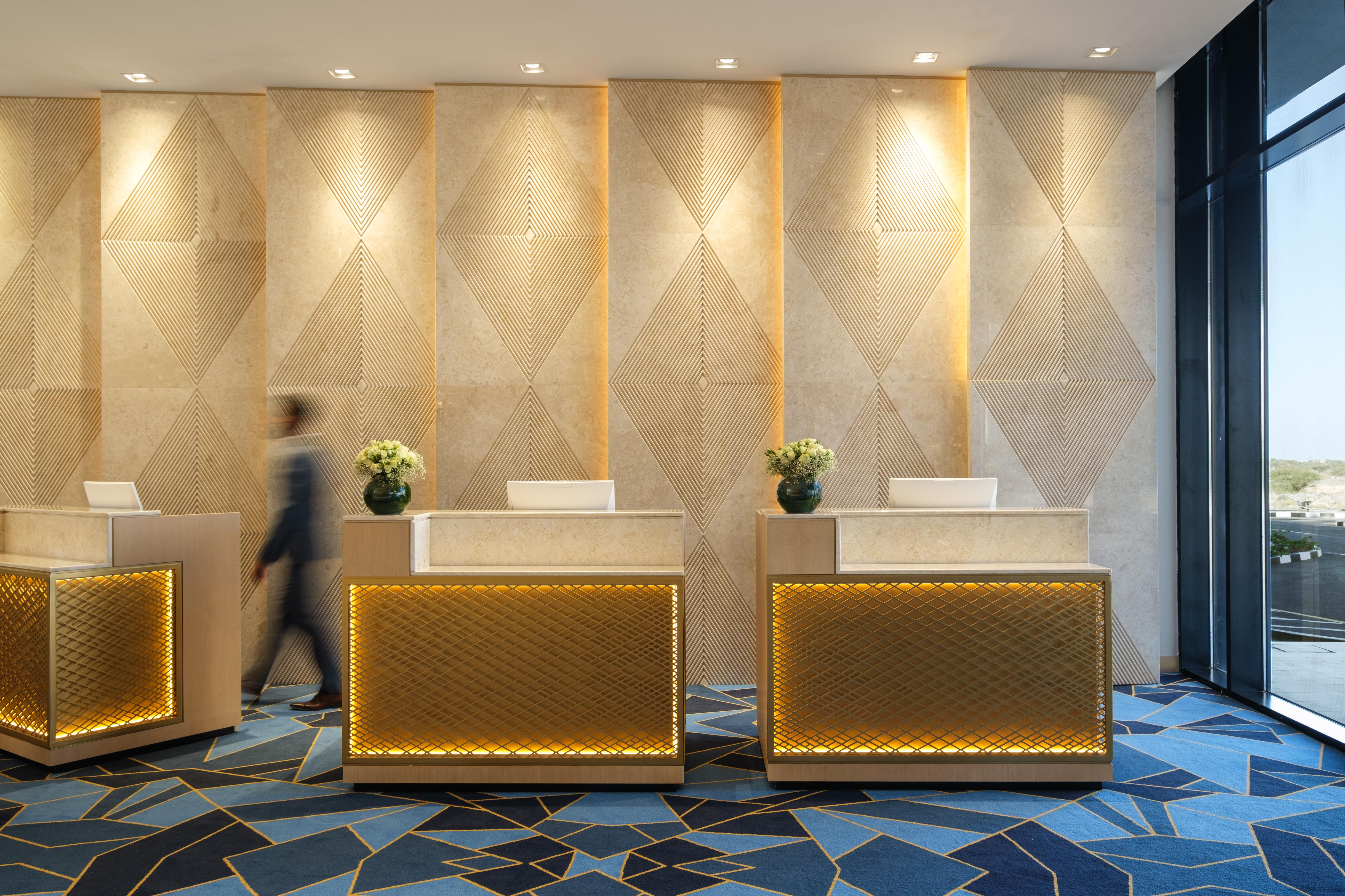 Maani Muscat Hotel & Suites Εξωτερικό φωτογραφία