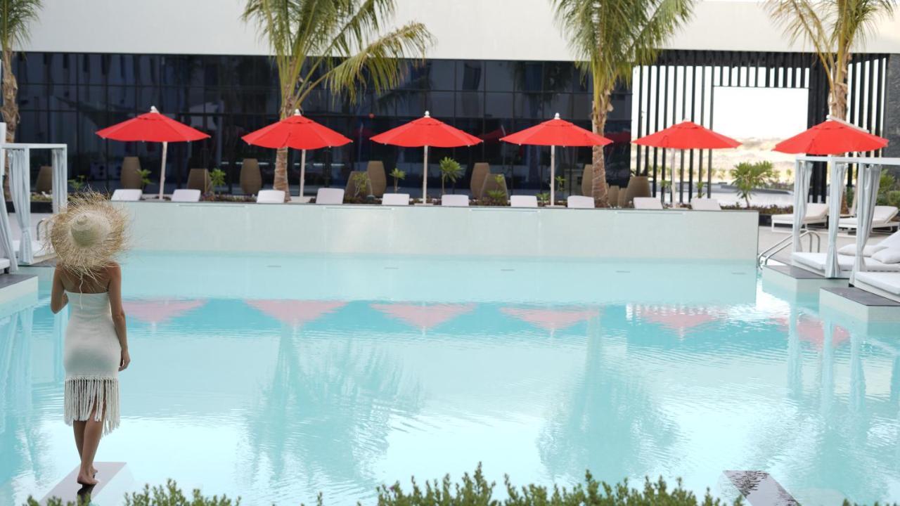 Maani Muscat Hotel & Suites Εξωτερικό φωτογραφία