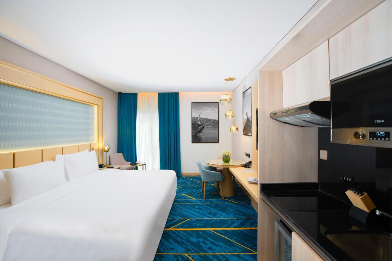 Maani Muscat Hotel & Suites Εξωτερικό φωτογραφία