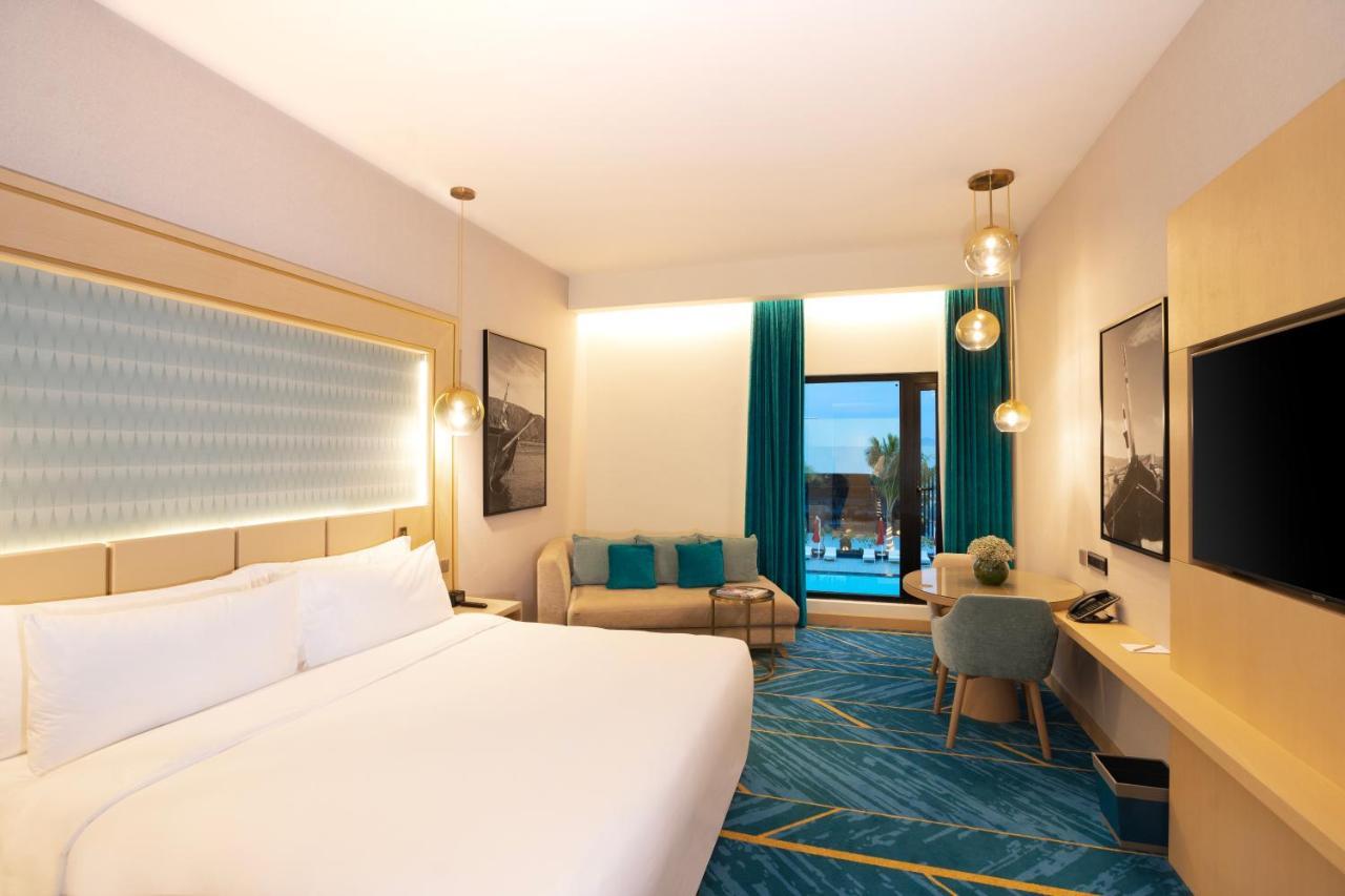 Maani Muscat Hotel & Suites Εξωτερικό φωτογραφία