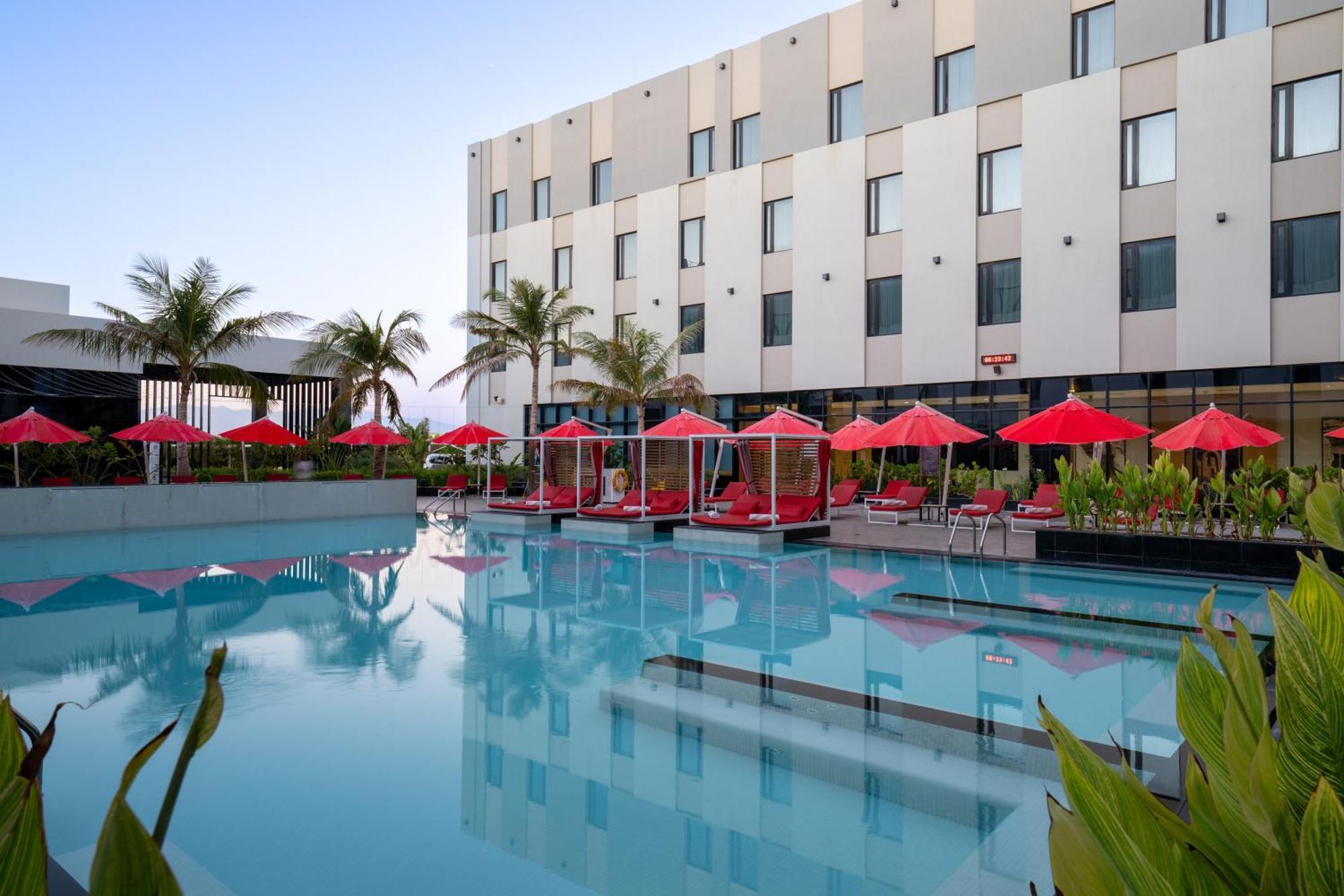 Maani Muscat Hotel & Suites Εξωτερικό φωτογραφία